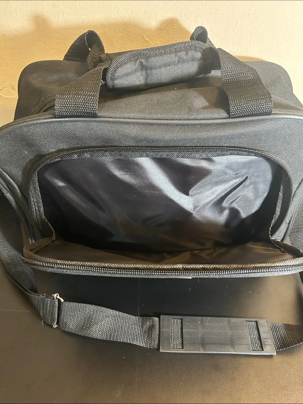 Protege Collection protege black